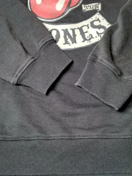 The Rolling Stones Sweatshirt Large Black Rock N Roll Band Tongue And Lips - Picture 9 of 9